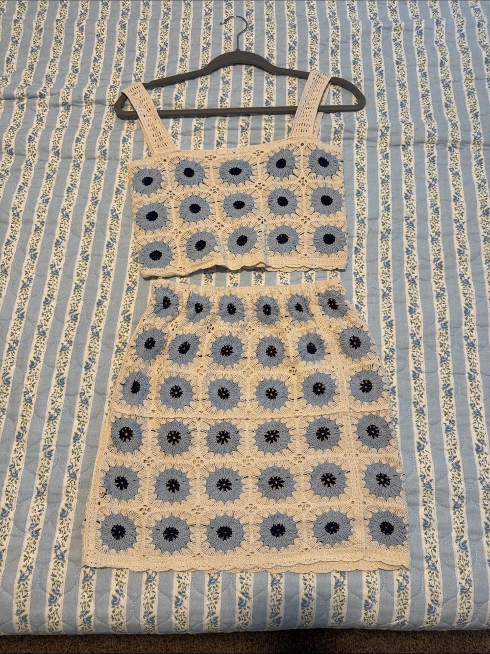 XS Crochet Floral Two-Piece Set in Cream and Blue